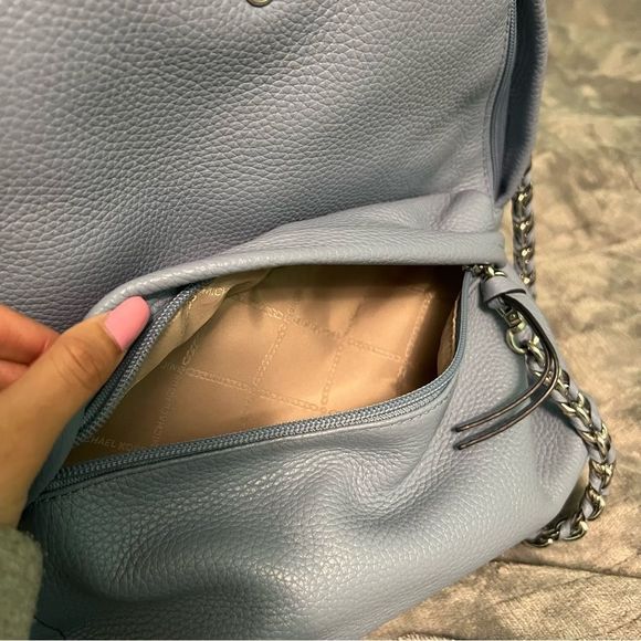 Blue leather bag with chain - Picture 6 of 8